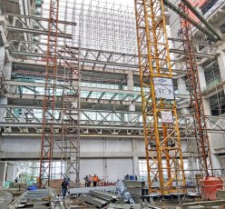 Gedung Pusat Pembelajaran Arntz Geise Steel Truss