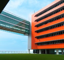 Skybridge Gedung Arntz Geise PPAG