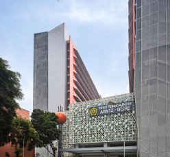 Tampak Luar Arntz Geise PPAG Unpar